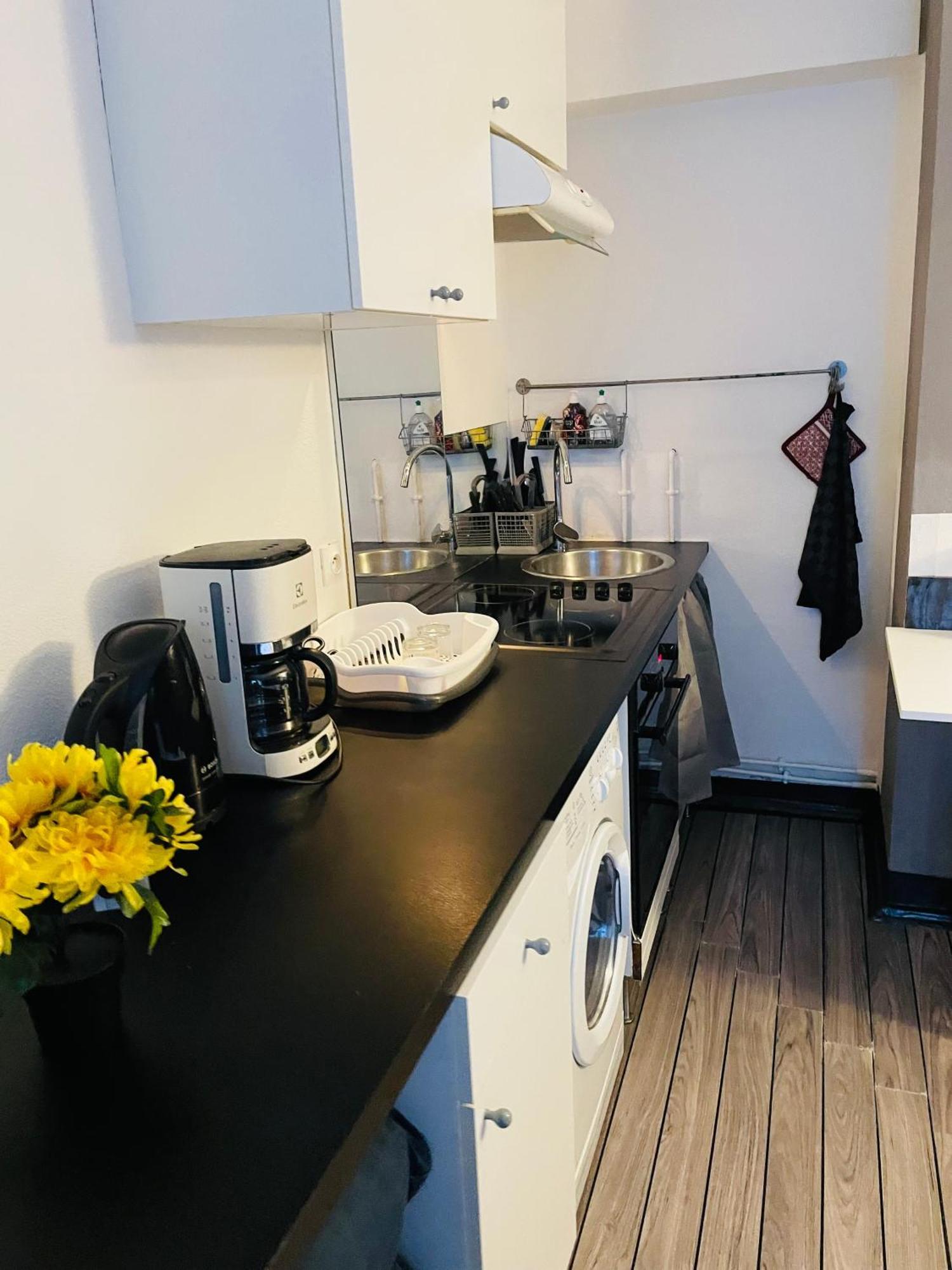 Comfortable Studio In Clichy Εξωτερικό φωτογραφία